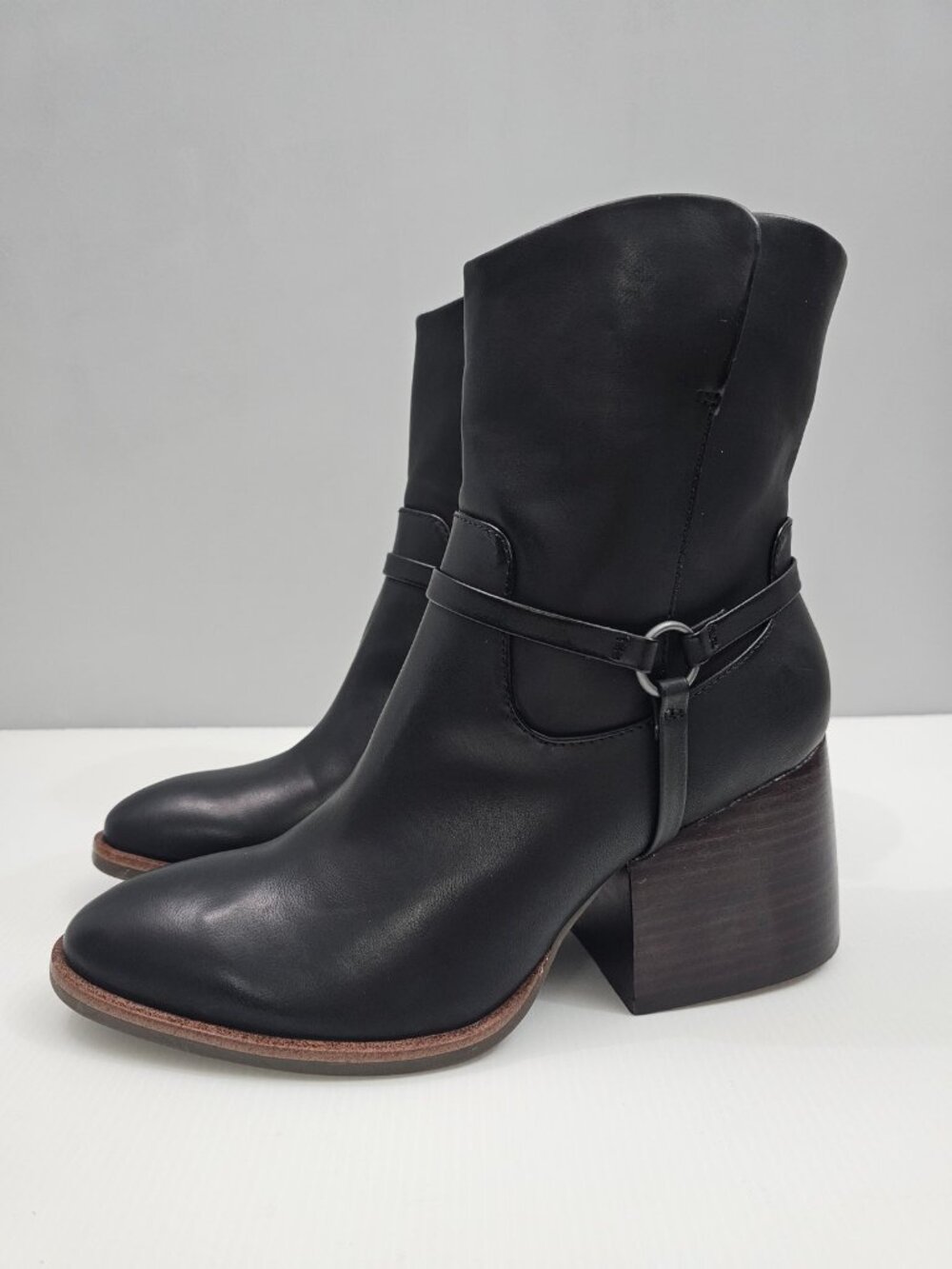 Korks Kork Ease Selena Harness Ankle Boot Womens 10 Black Moto Block Heel NEW